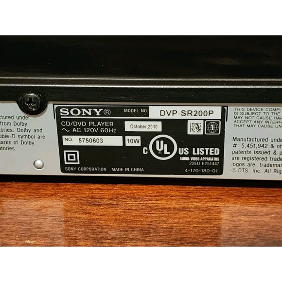 Sony DVP-SR-200P DVD Player - Picture 5 of 6